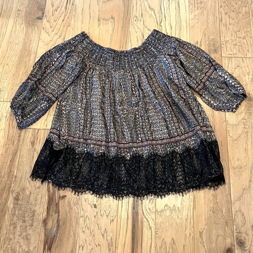 Anthropologie Vanessa Virginia Off the Shoulders Black & Cream Flowy Blouse, M
